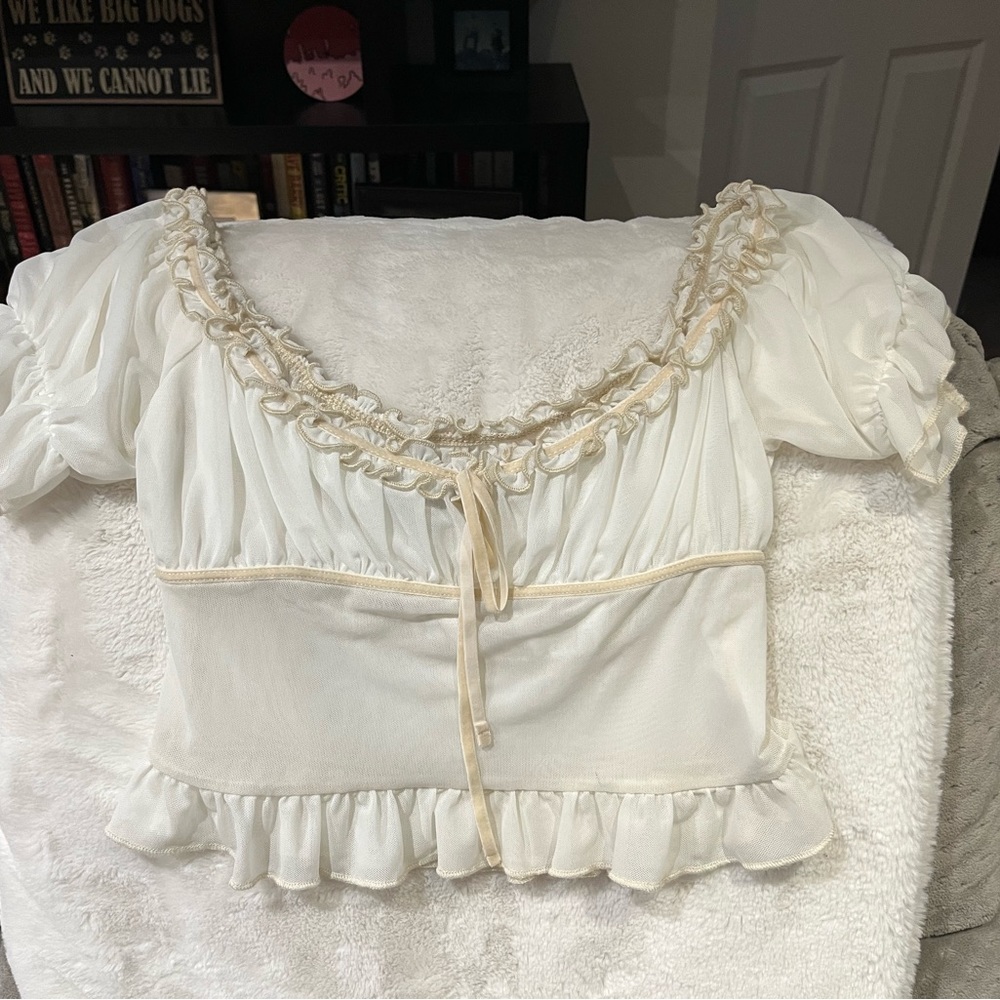 Urban Outfitters cropped blouse size small